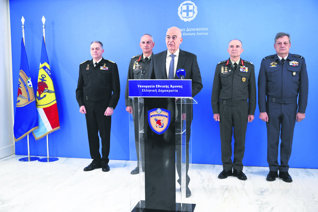 Ενστολοι: Δύο μισθοί στην τσέπη – Αναλυτικός πίνακας με τις αυξημένες αποδοχές στις ένοπλες δυνάμεις