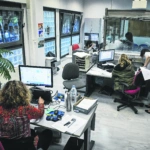 Γραφείο Προϋπολογισμού Βουλής: Ενστάσεις για την επαναφορά 13ου και 14ου μισθού σε Δημόσιο και συντάξεις