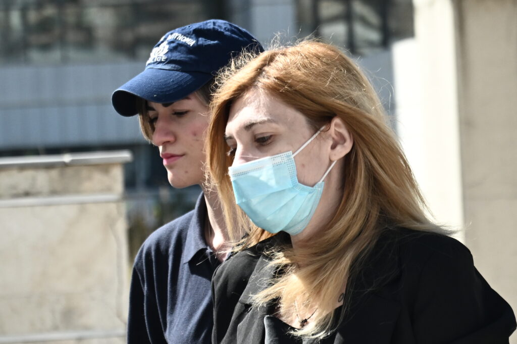 Άγριο ξέσπασμα της Ρούλας Πισπιρίγκου: Δις ισόβια για Ίριδα και Μαλένα – «Θα σας στοιχειώνουν»