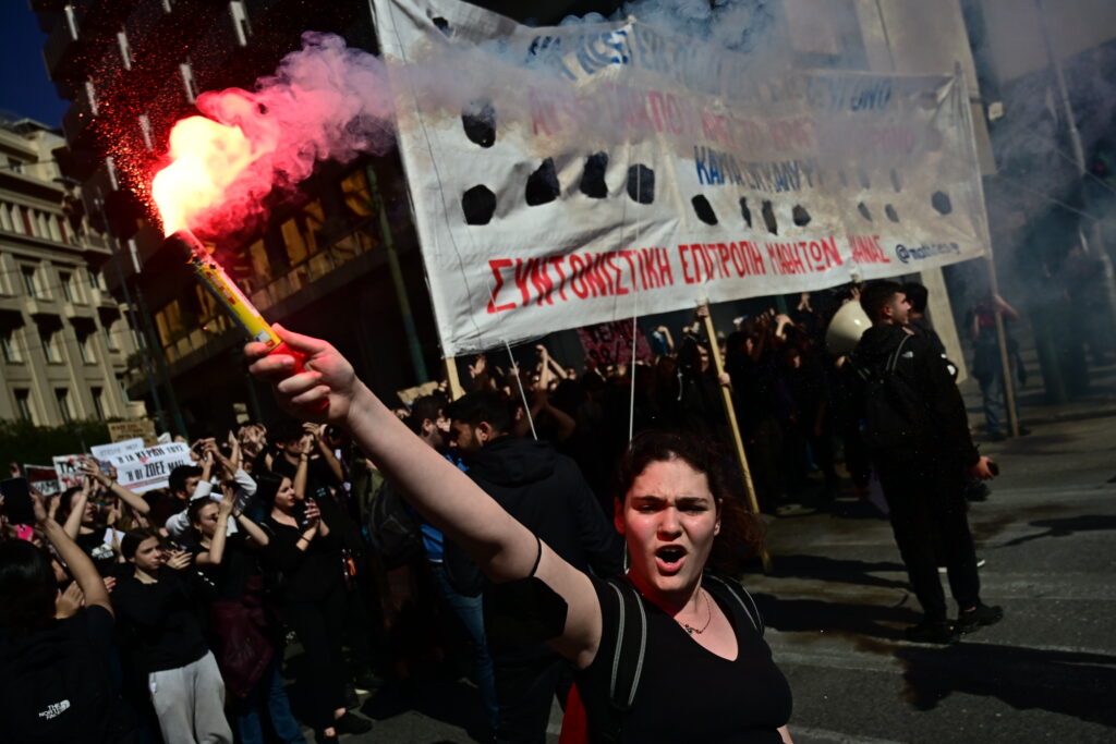 Τέμπη: Πλήθος μαθητών και φοιτητών στα συλλαλητήρια σε όλη την Ελλάδα – Ποιοι σταθμοί του Μετρ
