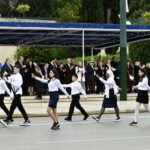 Ολοκληρώθηκε η μεγάλη μαθητική παρέλαση της Αθήνας – Ποιοι ήταν οι παρευρισκόμενοι; [εικόνες]