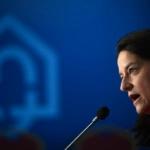 Κεραμέως: Στα 743 ευρώ καθαρά ο νέος κατώτατος μισθός – Οι επτά άξονες για τόνωση της απασχόλησης