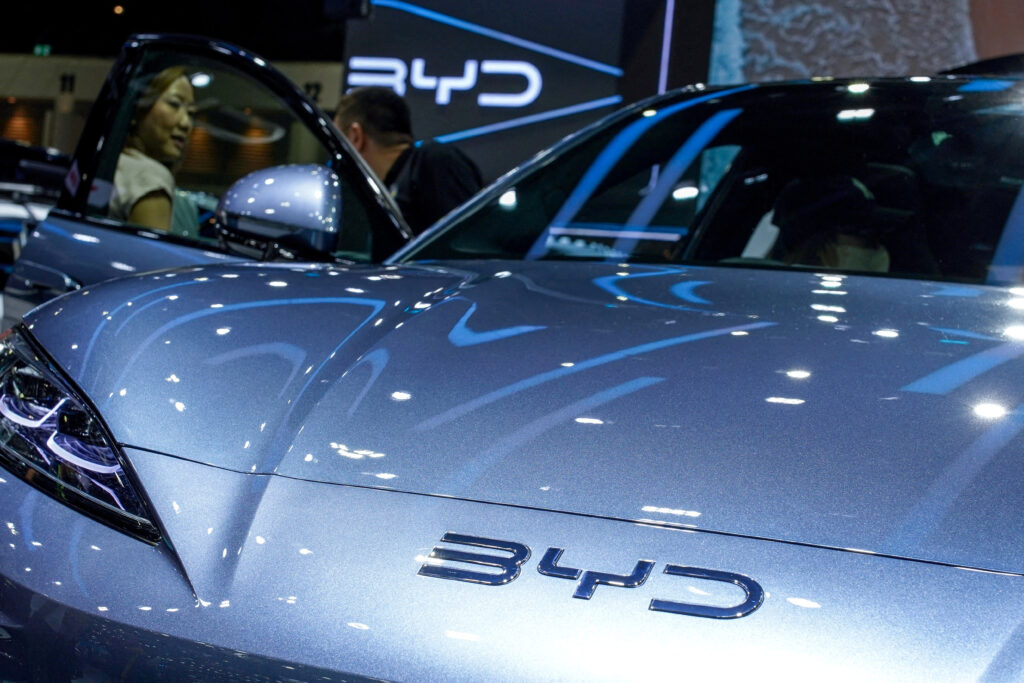 «Επανάσταση» από την BYD: Δύο ηλεκτρικά της μοντέλα μπορούν να φορτιστούν πλήρως σε μόλις πέντε λεπτ