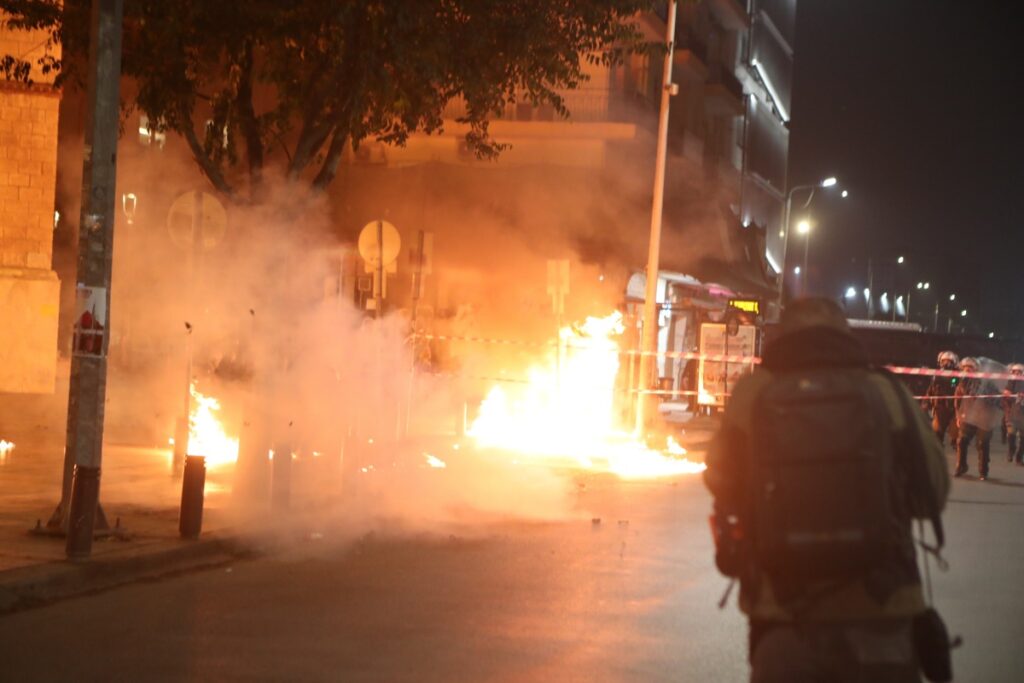 Επεισόδια στο ΑΠΘ: Τι αναφέρει η ανακοίνωση της Αστυνομίας – Ελεύθεροι οι 313 προσαχθέντες