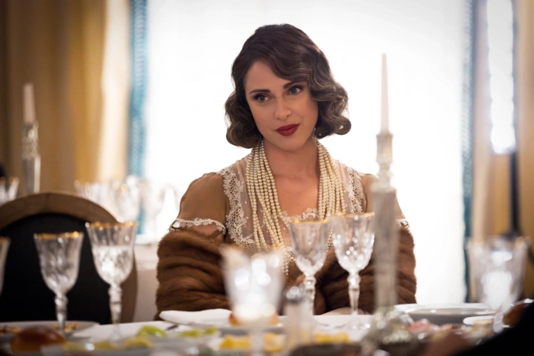 Grand Hotel spoiler: Η αδίστακτη Εριέττα και ο εκβιασμός