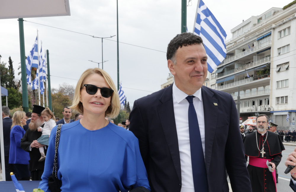 Τζένη Μπαλατσινού: Η σπάνια δημόσια εμφάνιση στο πλευρό του Βασίλη Κικίλια
