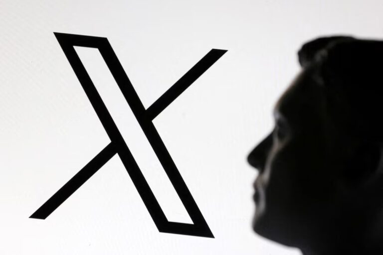 Έλον Μασκ: Αγόρασε την πλατφόρμα Χ έναντι 45 δισεκ. δολαρίων