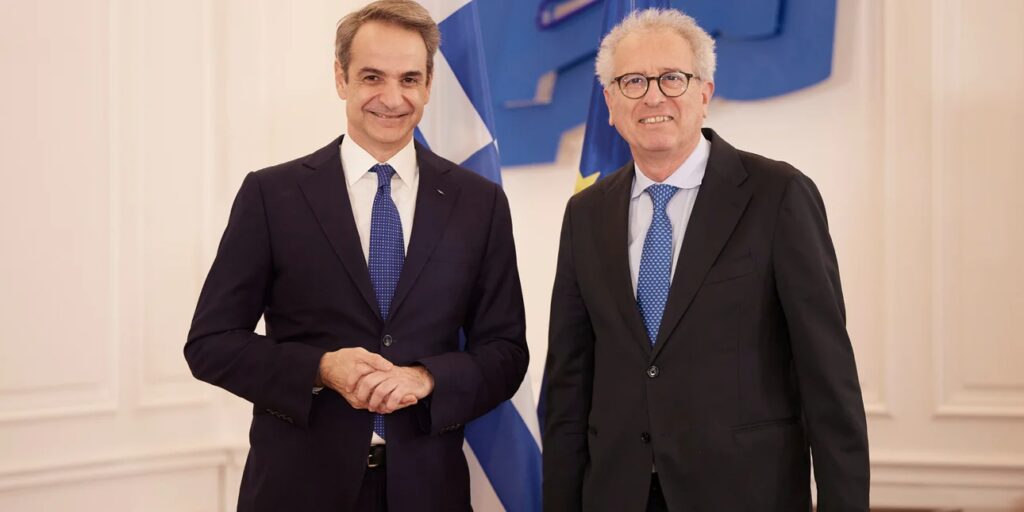 Συνάντηση Μητσοτάκη με τον διευθυντή του ESM – «Δεν ήρθα εδώ γιατί ανησυχώ για την ελληνική οι