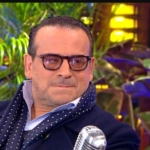 Βασίλης Ζούλιας: Η αγάπη του για τη μόδα, οι ουσίες και τα 80s – «Με συνέλαβαν στα 25 για χρήση ουσιών, πήδηξα στο κενό – Ήμουν πρώτο θέμα στις εφημερίδες» [βίντεο]