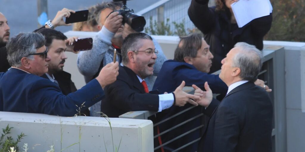 Εθνική Πινακοθήκη: Επεισόδιο για την κράτηση του Παπαδόπουλου – Το βίντεο και οι διάλογοι