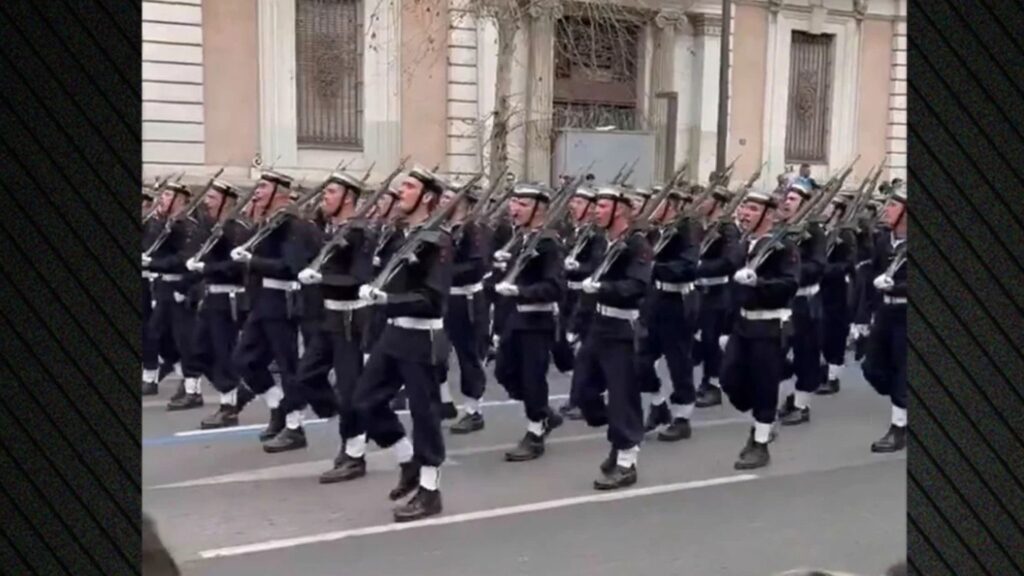 25η Μαρτίου: ΕΔΕ στις τάξεις του πολεμικού Ναυτικού για τα συνθήματα κατά της Τουρκίας στην παρέλαση