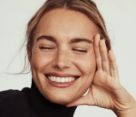 Φυσικοί τρόποι για λευκά δόντια – 5 απλές και αποτελεσματικές μέθοδοι