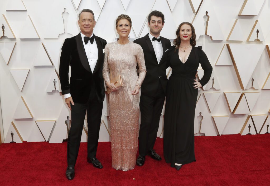 Τα σκοτεινά παιδικά της χρόνια της κόρης του Τομ Χανκς: «Βία, στέρηση και χαλασμένο φαγητό»