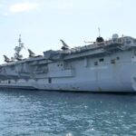 Αγκυροβόλησε στον όρμο Φαλήρου το γαλλικό αεροπλανοφόρο «Σαρλ ντε Γκολ» [εικόνες]