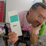 Καλλιτέχνης αναπαρήγαγε το χρώμα που ανακάλυψαν πρόσφατα επιστήμονες