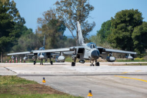 Ασπίδα του Αχιλλέα: Το νέο δόγμα αποτροπής - Σε νέα εποχή οι Ένοπλες Δυνάμεις με νέες φρεγάτες, δορυφόρο κι εξοπλισμούς