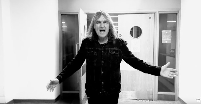 Πέθανε ο τραγουδιστής Mike Peters