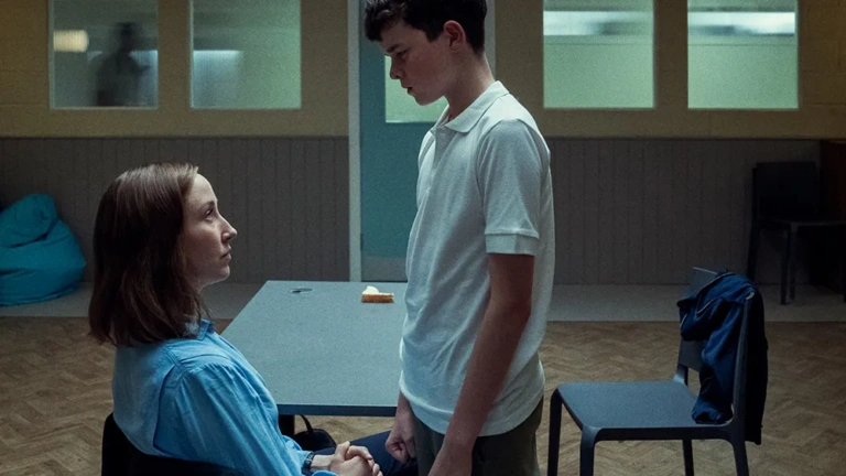 Adolescence: Παγκόσμιο ζήτημα η εφηβική βία