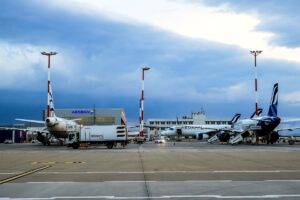 Μεγάλες καθυστερήσεις στο αεροδρόμιο «Ελ. Βενιζέλος»: Ταλαιπωρία επιβατών λόγω βλάβης σε ραντάρ