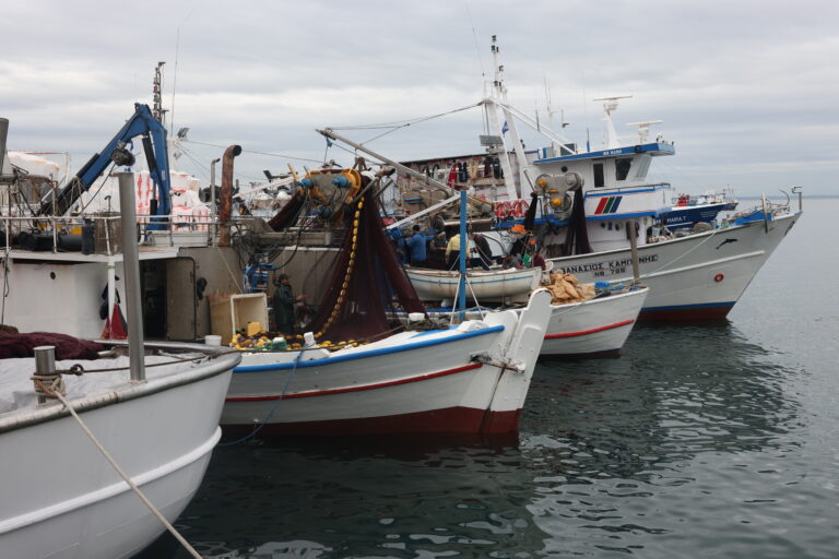 ΥΠΑΑΤ: Έως τις 15 Σεπτεμβρίου οι αιτήσεις για για επενδύσεις στα αλιευτικά σκάφη