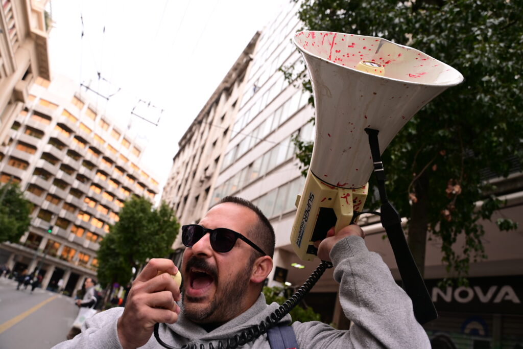 Απεργία 13 Μαΐου: Ποιοι κατεβάζουν ρολά – Τι θα ισχύσει για ΜΜΜ