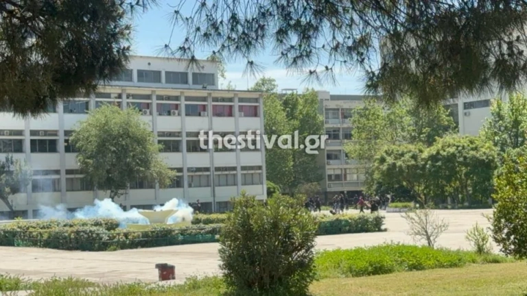 ΑΠΘ: Εικόνες και βίντεο από τις ζημιές και τα επεισόδια