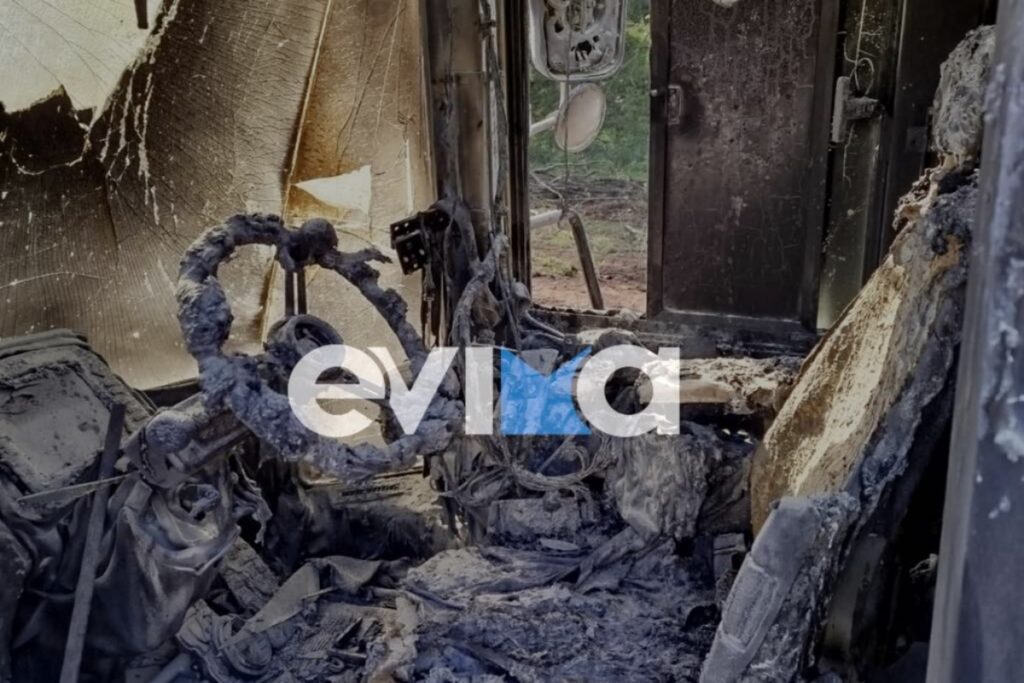 Φωτιά τώρα στην Εύβοια: Φορτωτής «λαμπάδιασε» την ώρα που έκανε έργα