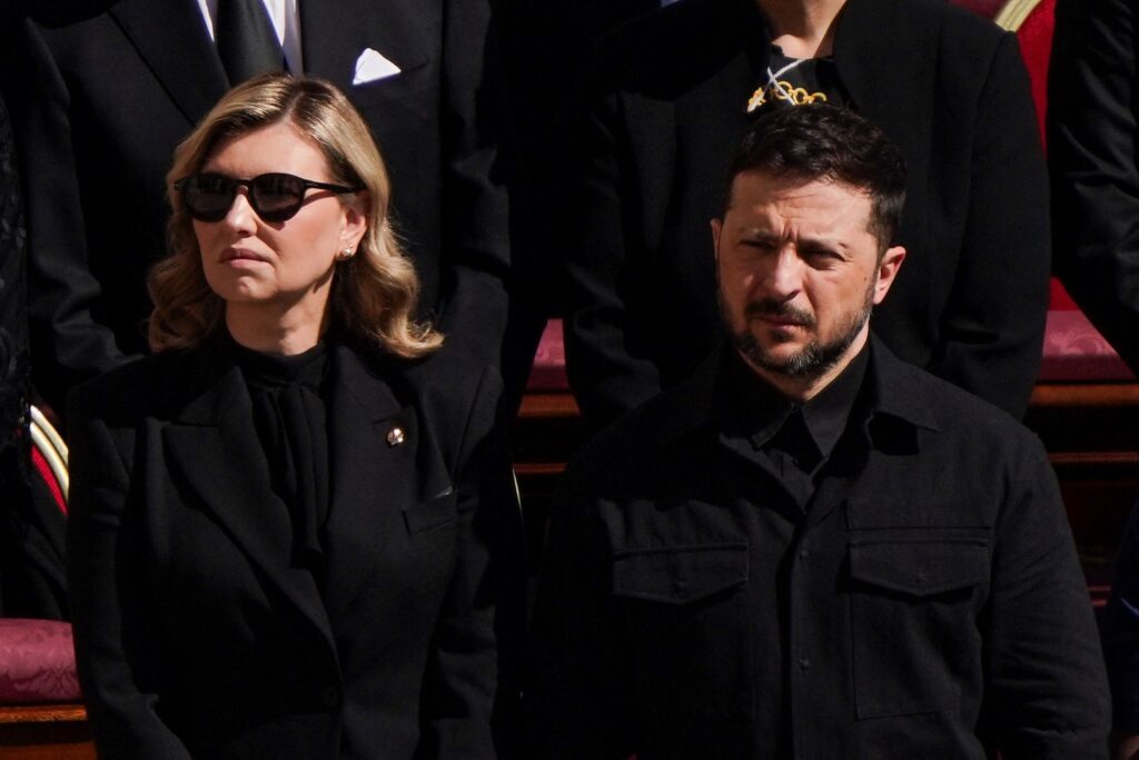 Βατικανό: «Πολύ εποικοδομητική συνομιλία» είχε ο πρόεδρος των ΗΠΑ Τραμπ με τον Ουκρανό ομόλογό του Ζελένσκι