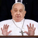 Ο «Ζωντανός Νοστράδαμος» σοκάρει με τις προβλέψεις του: «Ο Πάπας Φραγκίσκος ήταν ο τελευταίος καθολικός ιεράρχης – Έρχεται ιστορικό σχίσμα»