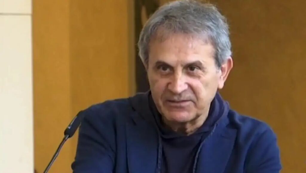Γιώργος Νταλάρας: Αποκαλυπτικός ο μεγάλος καλλιτέχνης – «Με τη σύζυγο μου τσακωνόμαστε γιατί δ