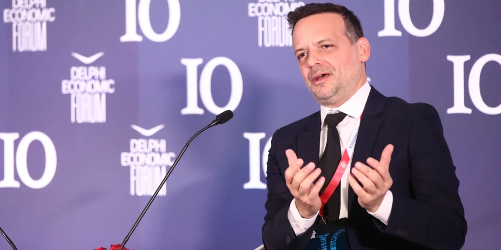Σταθερά τα δημοτικά τέλη στην Αθήνα και το 2026 και μηδενικά για όσους αποκτήσουν παιδί