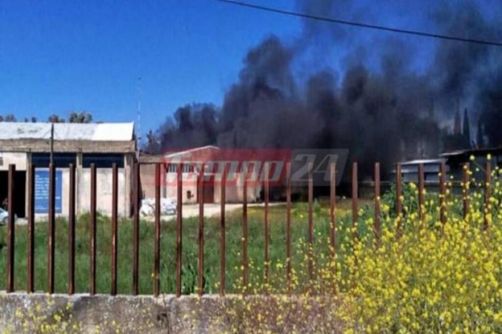 Αχαΐα: Φωτιά σε εργοστάσιο με πλαστικά