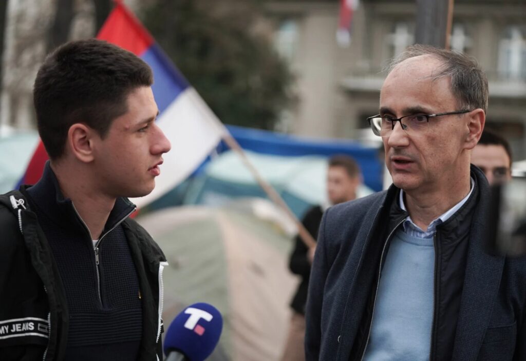 Σερβία: Ένας… ενδοκρινολόγος αναλαμβάνει την εντολή σχηματισμού κυβέρνησης