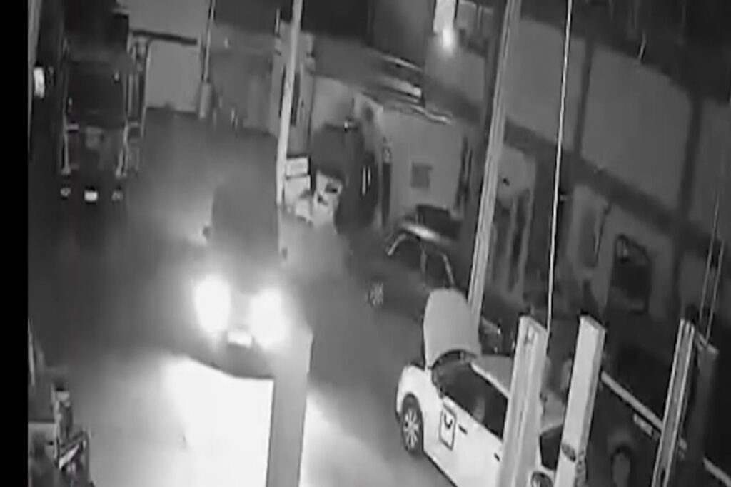 Θεσσαλονίκη: Καρέ καρέ η κλοπή οχήματος από φυλασσόμενο χώρο με συναγερμό [βίντεο]