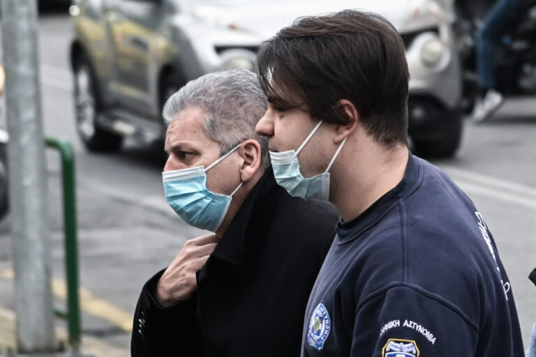 Δίκη Folli-Follie: Ελεύθερος ο Τζώρτζης Κουτσολιούτσος