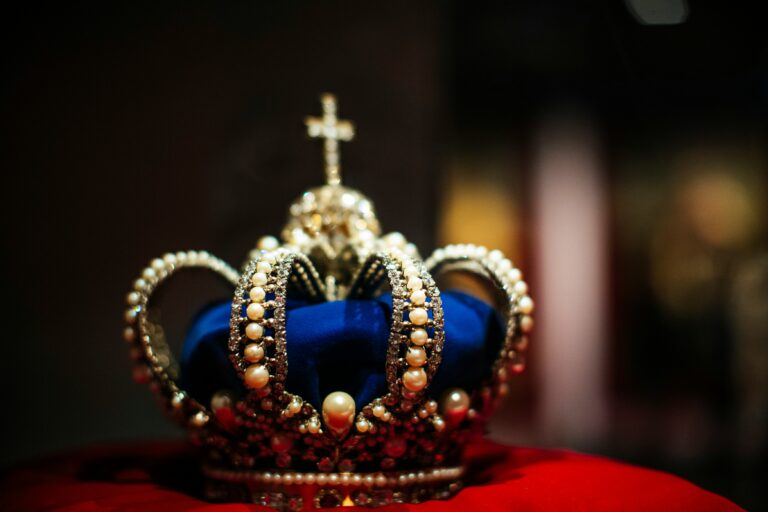 Δύσκολες στιγμές για αγαπημένη βασίλισσα – Εσπευσμένα στο νοσοκομείο