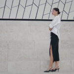 Midi φούστες με σκίσιμο: Το θηλυκό στοιχείο που αναβαθμίζει κάθε εμφάνιση