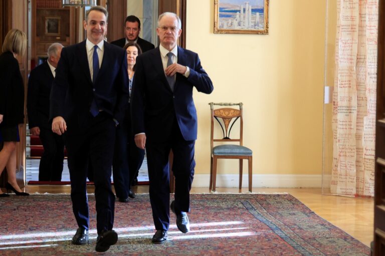 Συνάντηση Μητσοτάκη – Τασούλα τη Μεγάλη Τρίτη
