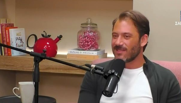 Αντίνοος Αλμπάνης: Συγκινεί με την εξομολόγησή του για τη μάχη με τον καρκίνο – «Το πέρασα μόνος μου, μου αρκούσε η αυτολύπηση» [βίντεο]