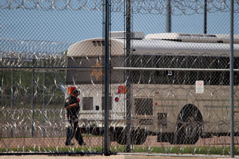 «Κυνική» χαρακτηρίζει ο γενικός εισαγγελέας Βενεζουέλας την πρόταση για «ανταλλαγή κρατουμένων» με το Ελ Σαλβαδόρ