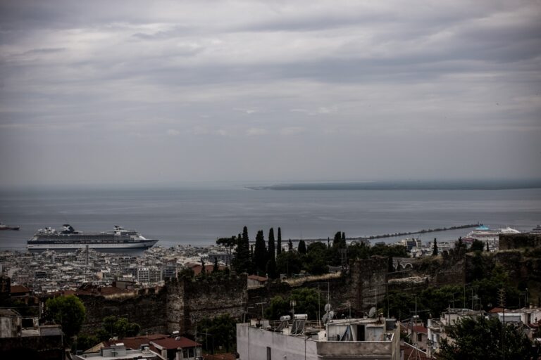 Θεσσαλονίκη: Πού οφείλεται η έντονη δυσοσμία στο κέντρο της πόλης