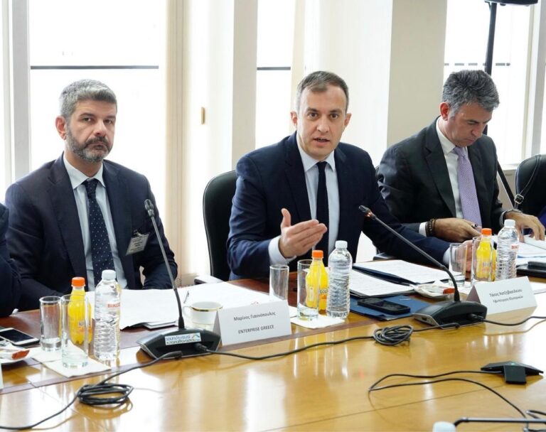 Χατζηβασιλείου στο Συμβούλιο Εξωστρέφειας: «Η κυβέρνηση ενισχύει την εξωστρέφεια, με σχέδιο, συνέργε