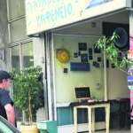 Μαγειρεύει ξανά ο «Άλλος Άνθρωπος» – Παραδοσιακό καφενείο άνοιξε ο Κωνσταντίνος Πολυχρονόπουλος