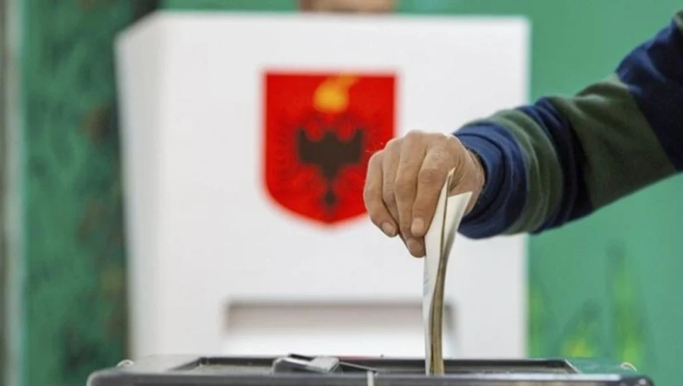 Εκλογές στην Αλβανία: Αυτά είναι τα τελευταία δεδομένα συμμετοχών – Ποια περιφέρεια προηγείται