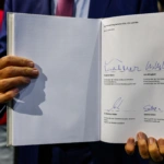 Επίσημη υπογραφή της κυβερνητικής συμφωνίας «Ευθύνη για τη Γερμανία» – Η τελευταία ημέρα του Όλαφ Σολτς στην καγκελαρία