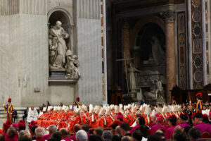 Δείτε live από το Βατικανό: Ξεκίνησε το Κονκλάβιο - Η ώρα των καρδιναλίων για την εκλογή του νέου Πάπα