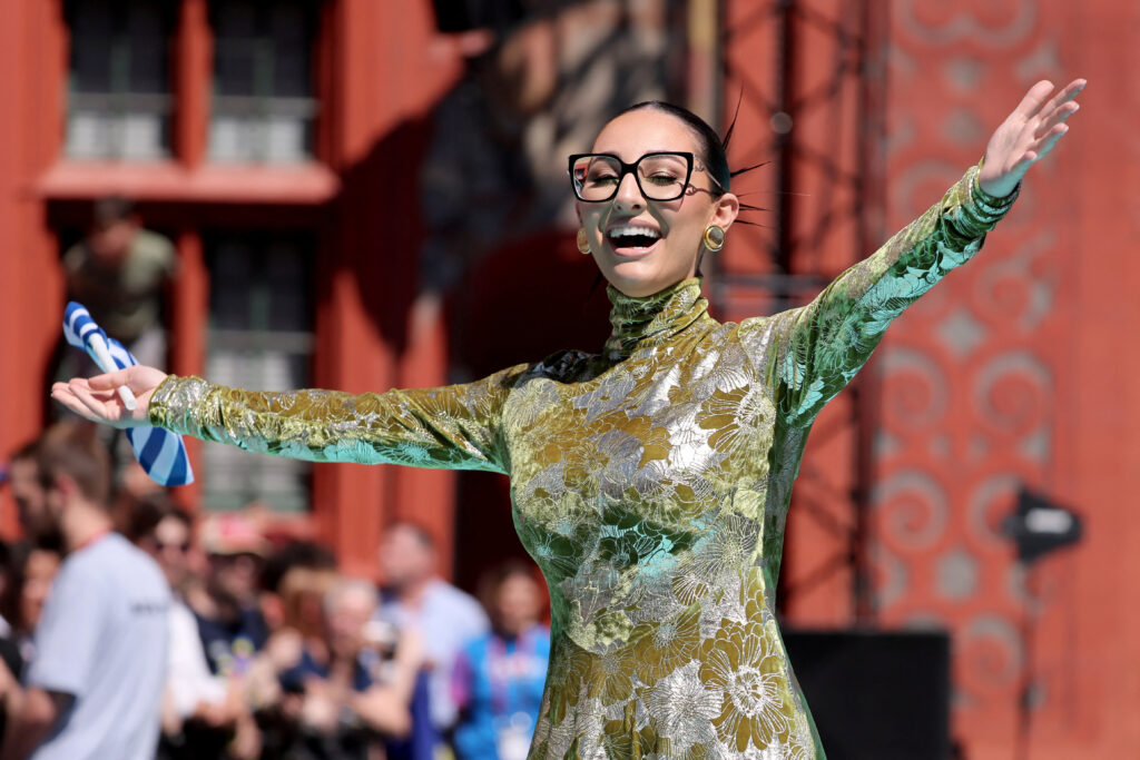 Eurovision 2025: Το ισχυρό μήνυμα πίσω από την «Καρυάτιδα» – Ποια ειναι εξήγηση της Klavdia [β