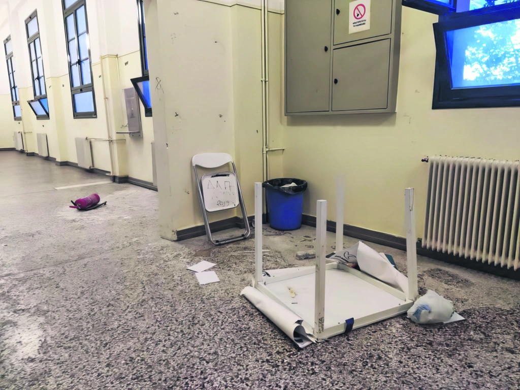 Δεν είναι κουκουλοφόροι, είναι φασιστο-τραμπούκοι
