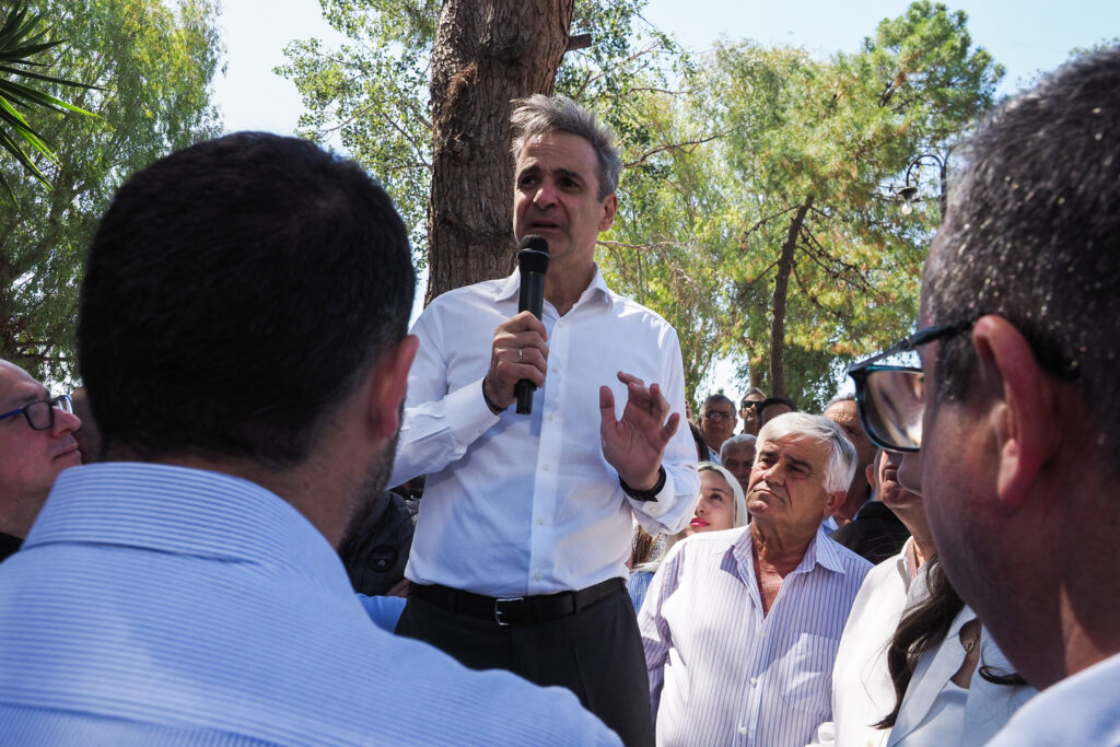 Μητσοτάκης από Εύβοια: Κάθε ημέρα εργαζόμαστε για να κάνουμε τη ζωή σας καλύτερη