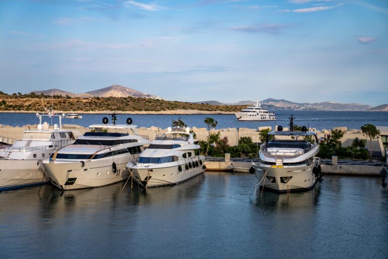 7ο OCEANMAN Vouliagmeni: Κολυμβητές από 55 χώρες για τον μεγαλύτερο κολυμβητικό αγώνα Open Water στον κόσμο